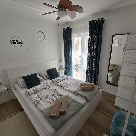 Apartment Melani Vir Ngoại thất bức ảnh