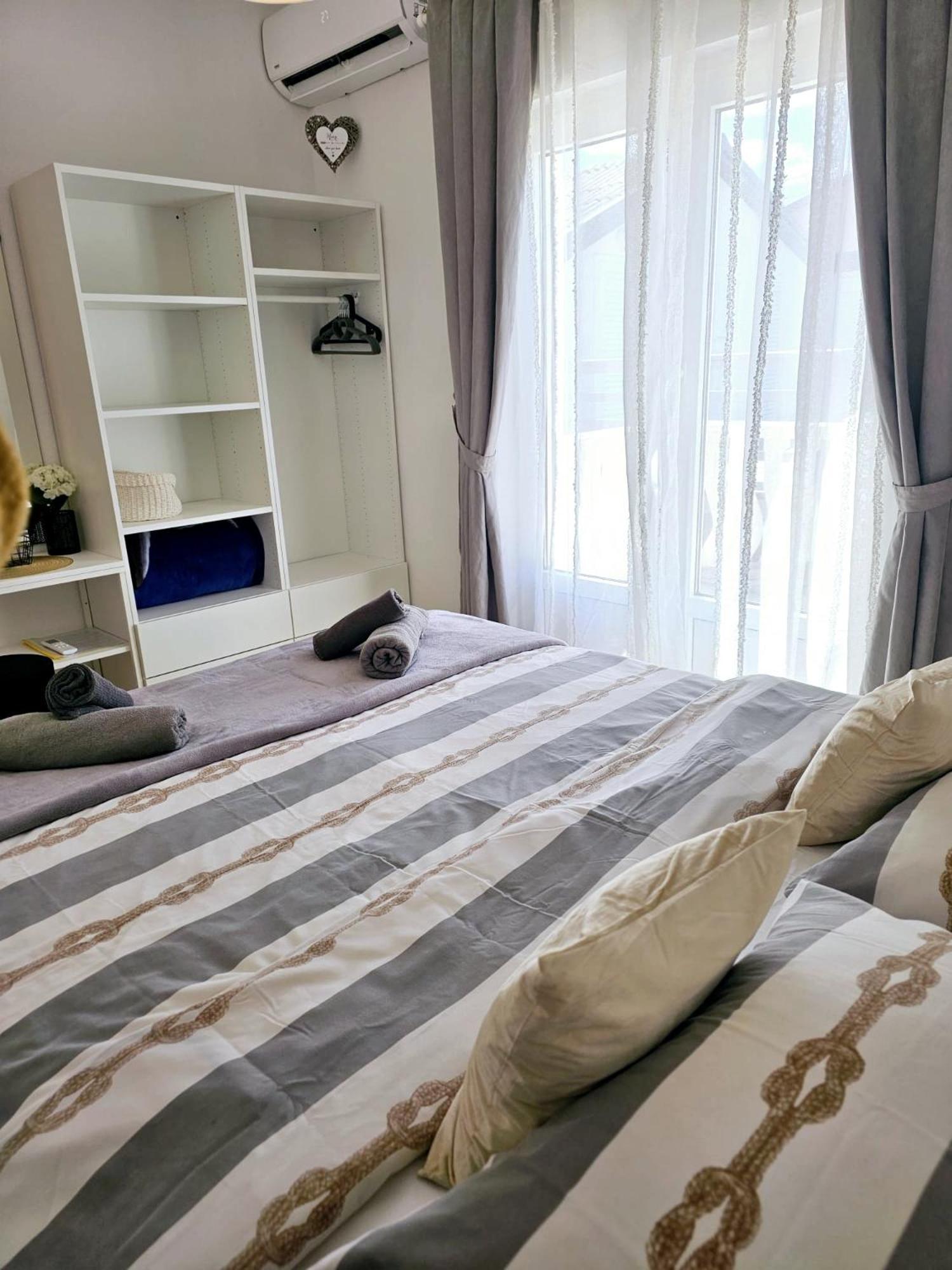 Apartment Melani Vir Ngoại thất bức ảnh