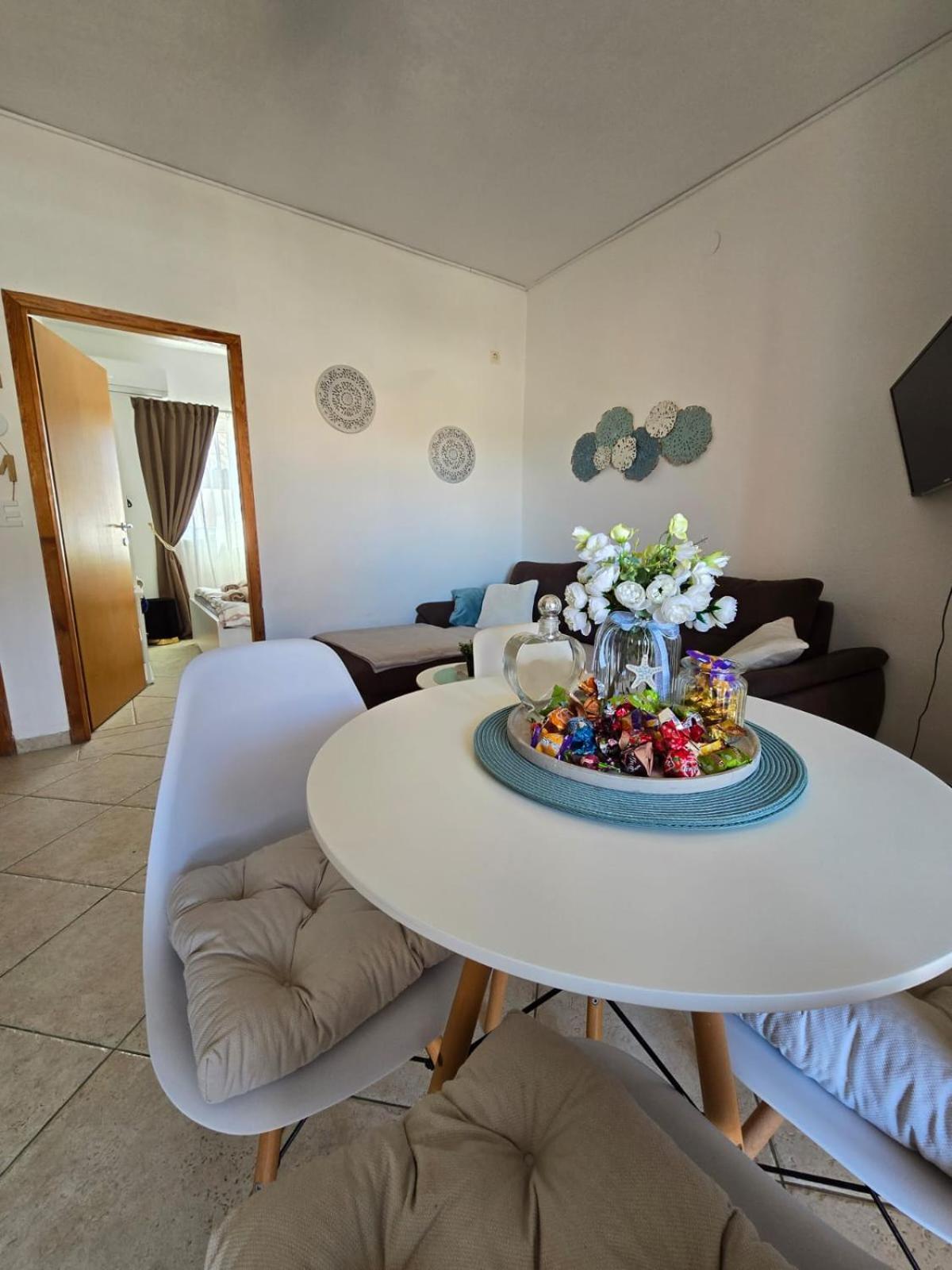 Apartment Melani Vir Ngoại thất bức ảnh