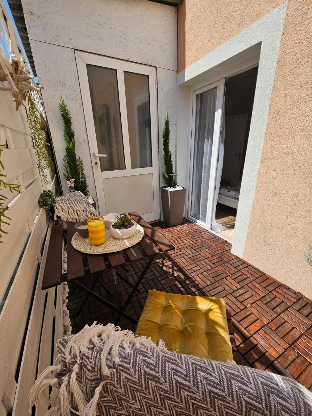 Apartment Melani Vir Ngoại thất bức ảnh