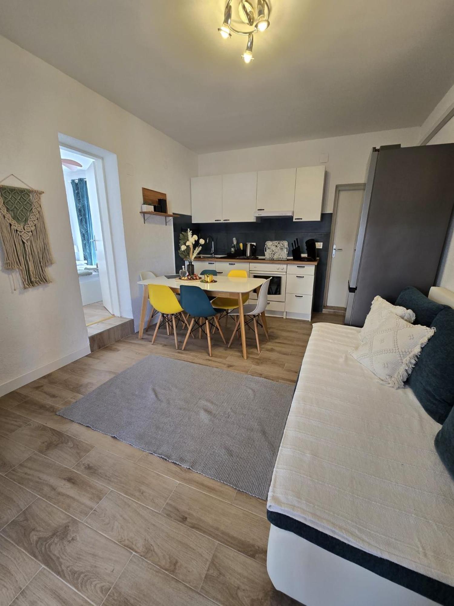 Apartment Melani Vir Ngoại thất bức ảnh